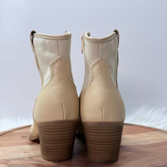 Universal Thread Womens Size 8 Kay Western Cowboy Side Zip Beige Ankle Boots - Picture 2 of 12